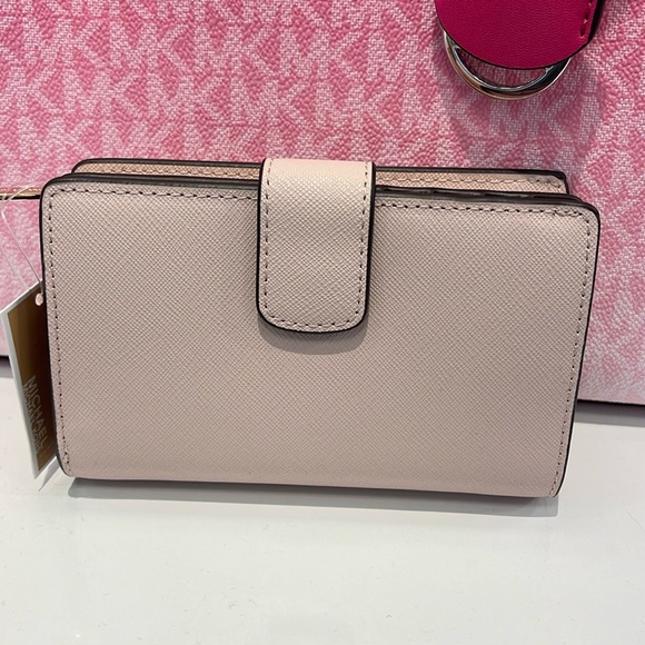 Michael Kors Medium Saffiano Leather Wallet
Powder Blush
NWT 
L - Picture 10 of 16